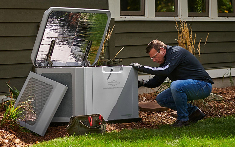 A Contractor's Guide to Integrating Batteries and Generators