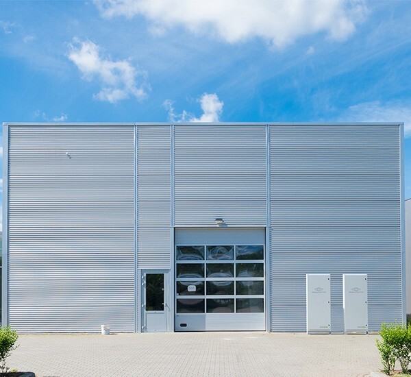 Commercial Warehouse Building Powered by Briggs & Stratton Energy Solutions AccESS Cabinets