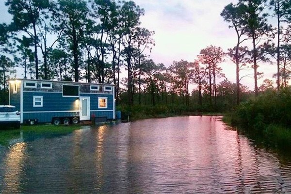 Tiny, mobile home powered with PHI batteries