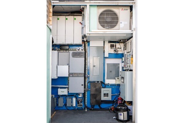 Solar and energy storage system setup