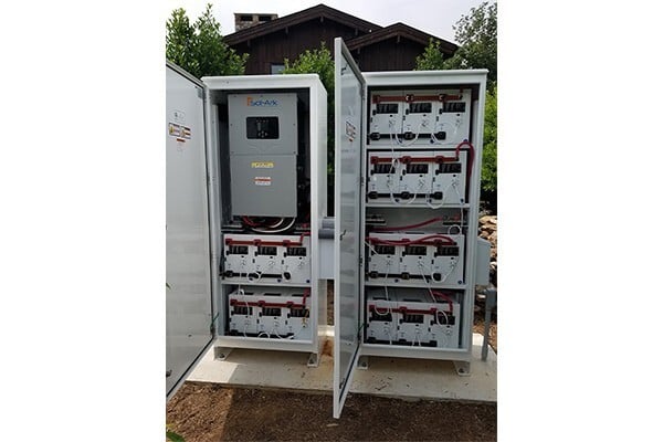 Briggs & Stratton AmpliPHI cabinet, inside