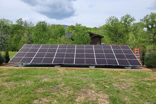 Off-grid solar panels setups