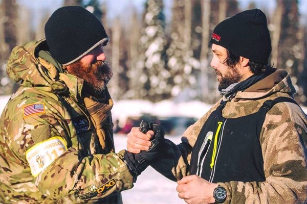 Two veterans shaking hands